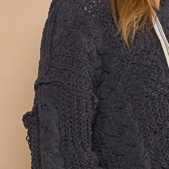 POL Cable Knit Hooded Chenille Sweater L winter boho casual $88 Fp classic fall - Picture 4 of 9